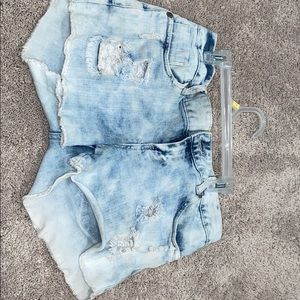 Super cute denim shorts